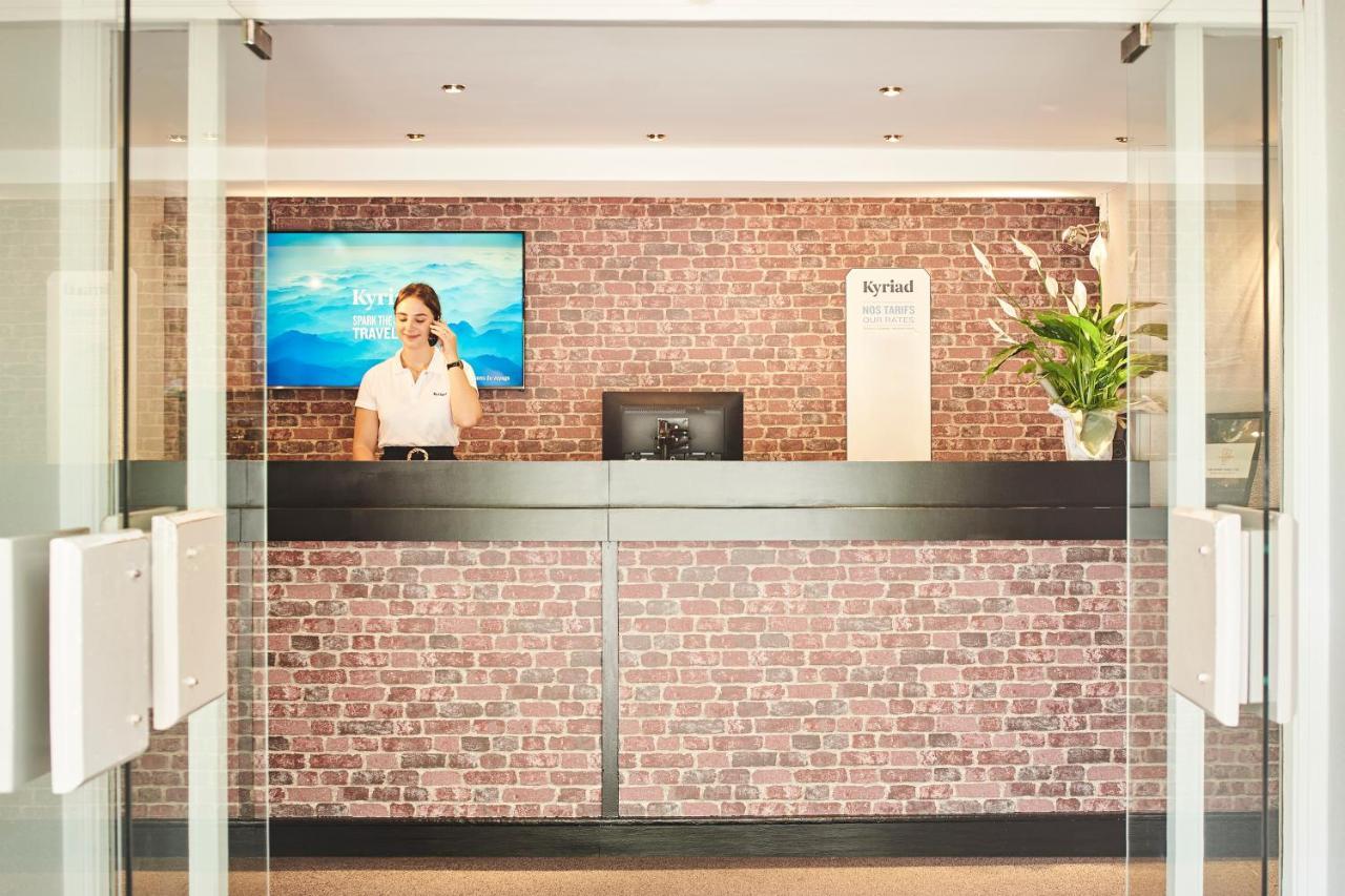 东里尔基里亚德酒店 - 阿斯克新城 外观 照片