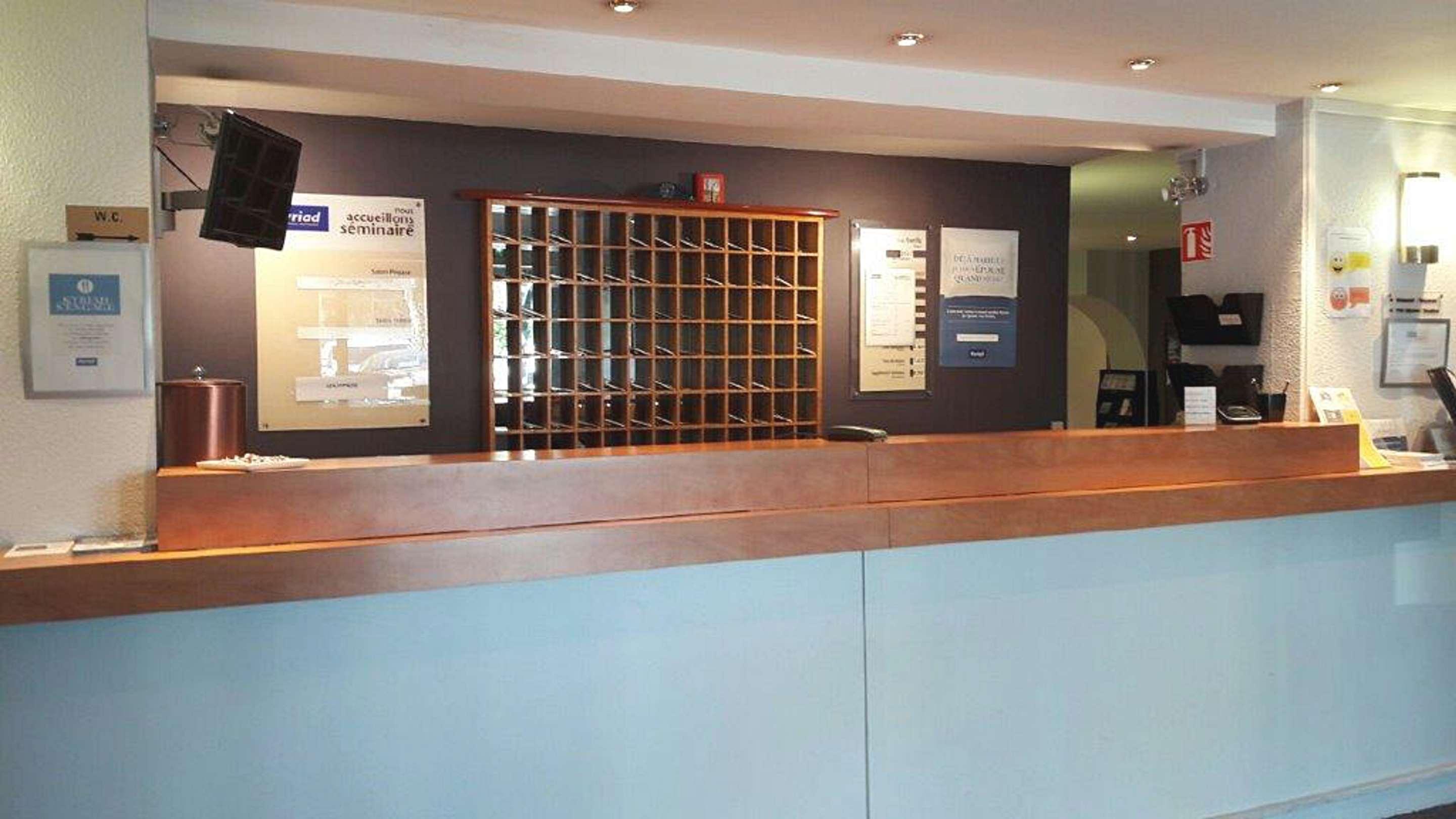 东里尔基里亚德酒店 - 阿斯克新城 外观 照片